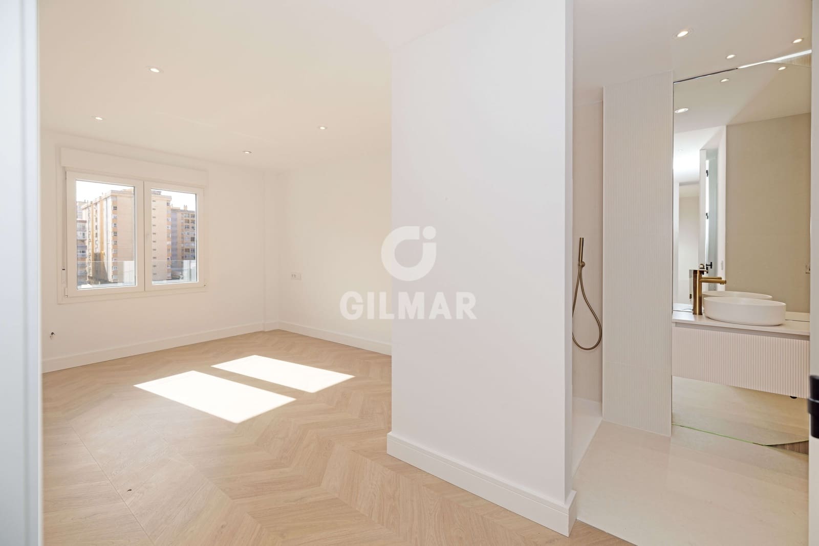 Piso de 3 habitaciones en Málaga ciudad en venta - 890.000 € (Ref: 9239365)