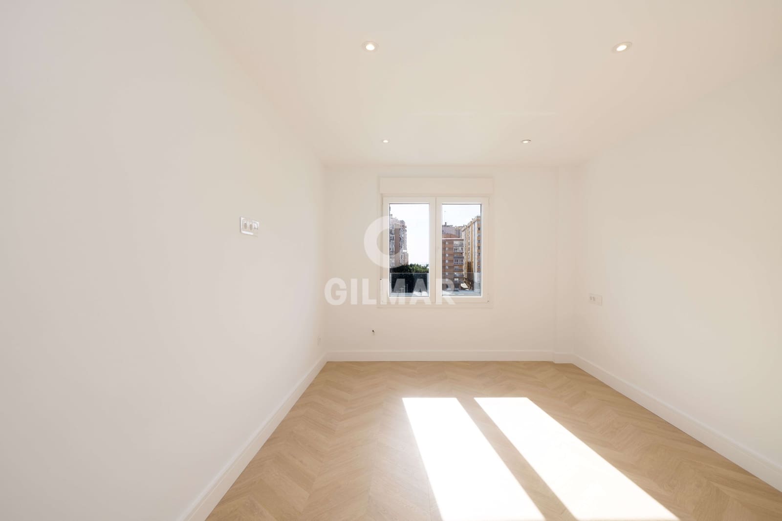 Piso de 3 habitaciones en Málaga ciudad en venta - 890.000 € (Ref: 9239365)