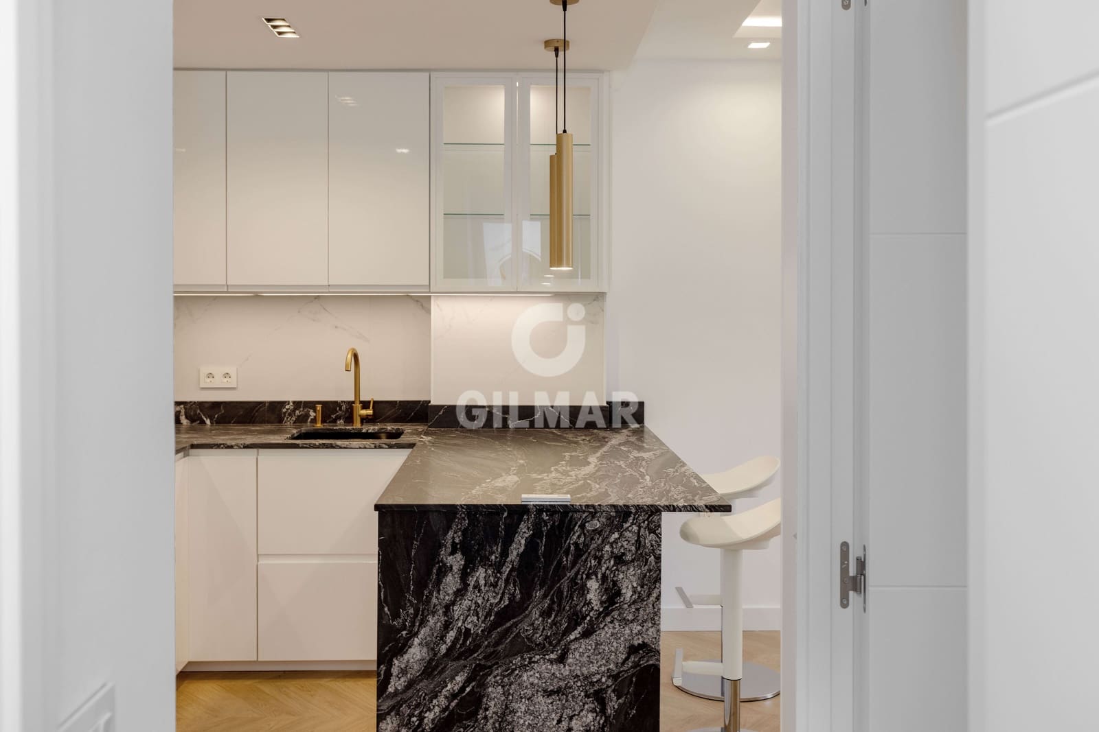 1 soveværelse Lejlighed til salg i Malaga by med garage - € 293.000 (Ref: 9239367)