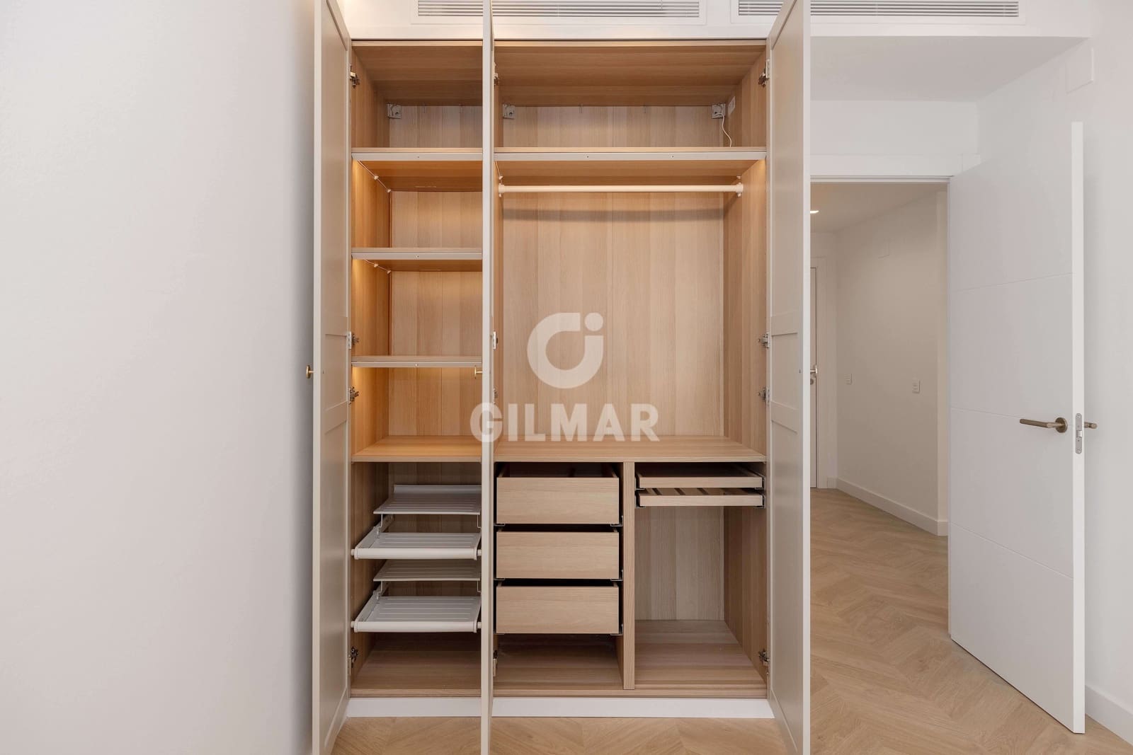 1 soveværelse Lejlighed til salg i Malaga by med garage - € 293.000 (Ref: 9239367)