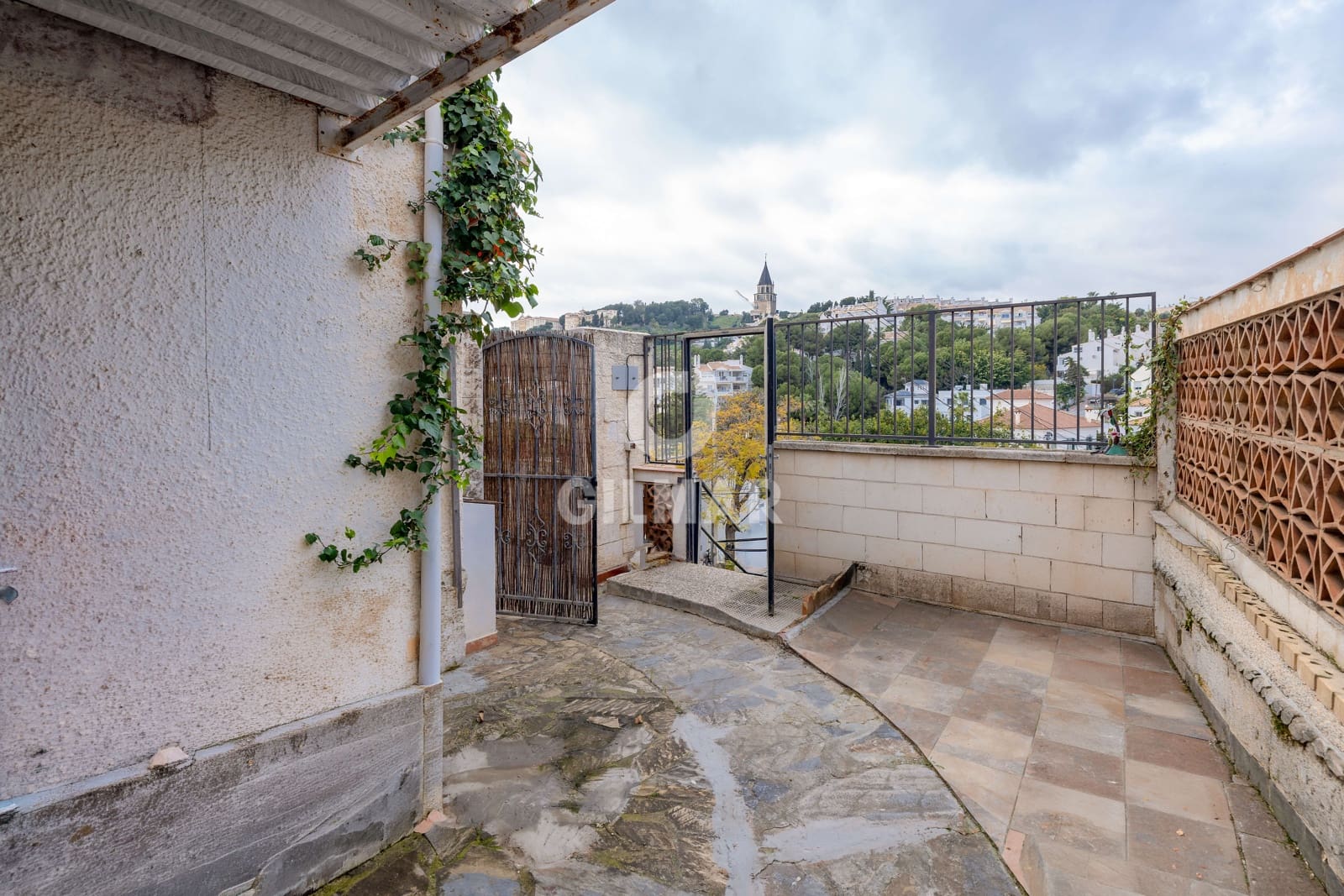 6 soveværelse Villa til salg i Malaga by med garage - € 825.000 (Ref: 9239368)