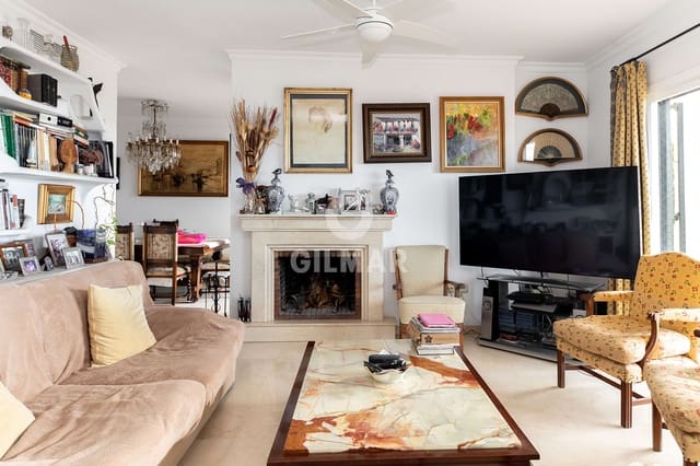 4 Zimmer Doppelhaus zu verkaufen in Pinares de San Antón, Málaga Stadt mit Pool Garage - 875.000 € (Ref: 9239372)