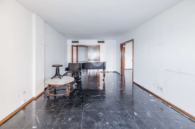 5 sypialnia Mieszkanie na sprzedaż w La Malagueta, Miasto Málaga z garażem - 1 700 000 € (Ref: 9239373)