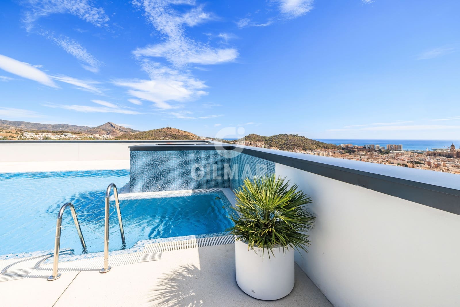 2 soveværelse Lejlighed til salg i Malaga by med swimmingpool garage - € 447.000 (Ref: 9239376)