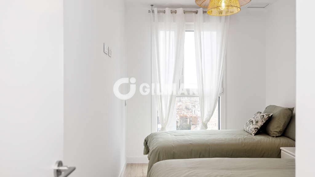 2 soverom Leilighet til salgs i Malaga by med svømmebasseng garasje - € 447 000 (Ref: 9239376)