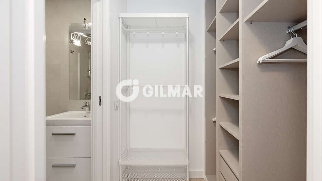 2 soverom Leilighet til salgs i Malaga by med svømmebasseng garasje - € 447 000 (Ref: 9239376)