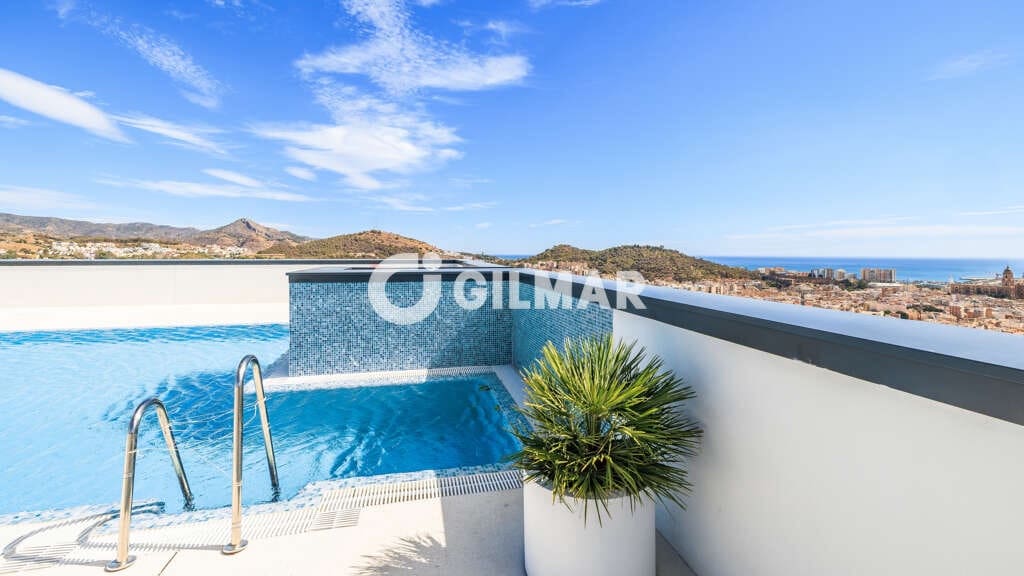 2 soverom Leilighet til salgs i Malaga by med svømmebasseng garasje - € 447 000 (Ref: 9239376)