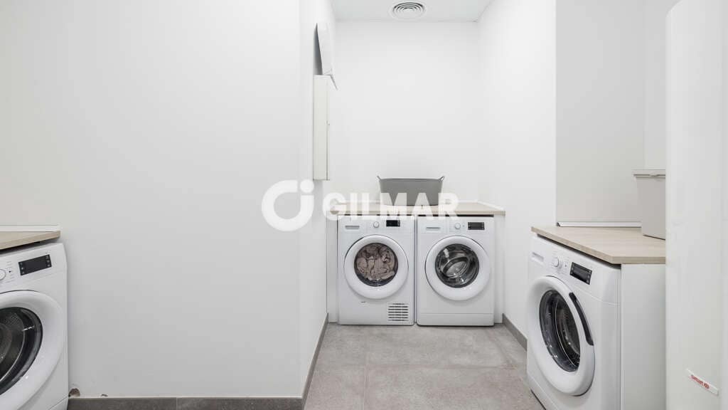 2 soverom Leilighet til salgs i Malaga by med svømmebasseng garasje - € 447 000 (Ref: 9239376)
