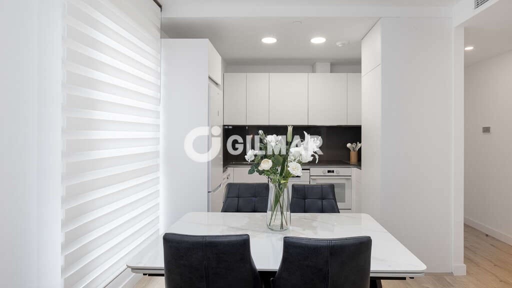 2 soverom Leilighet til salgs i Malaga by med svømmebasseng garasje - € 447 000 (Ref: 9239376)