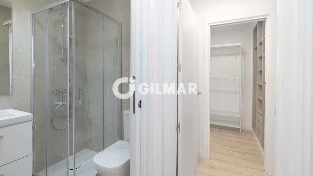 2 soverom Leilighet til salgs i Malaga by med svømmebasseng garasje - € 447 000 (Ref: 9239376)