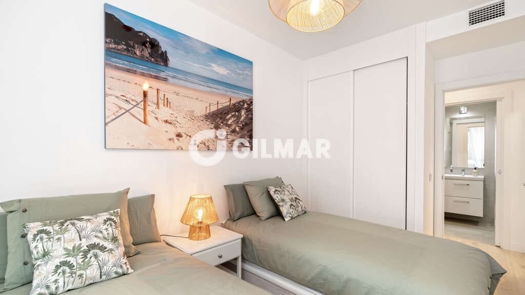 2 soverom Leilighet til salgs i Malaga by med svømmebasseng garasje - € 447 000 (Ref: 9239376)