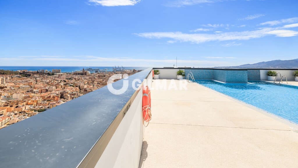 2 soverom Leilighet til salgs i Malaga by med svømmebasseng garasje - € 447 000 (Ref: 9239376)