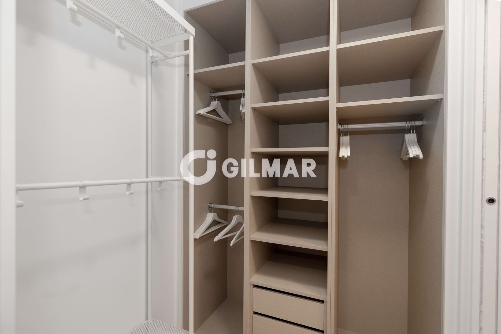 2 soveværelse Lejlighed til salg i Malaga by med swimmingpool garage - € 447.000 (Ref: 9239376)