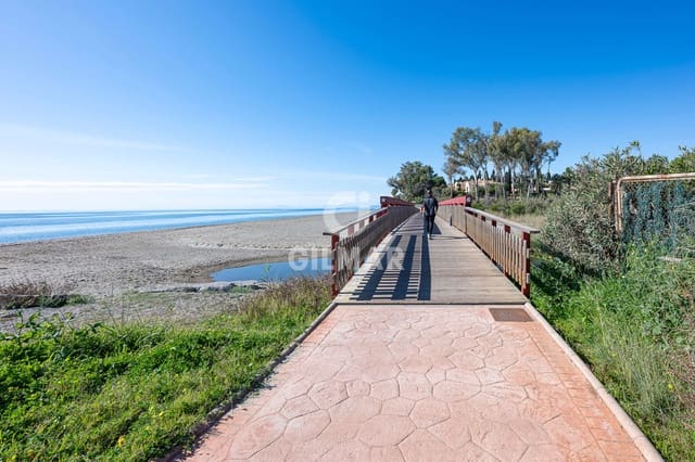 3 soveværelse Lejlighed til salg i El Velerín, Estepona med swimmingpool - € 1.895.000 (Ref: 9242359)
