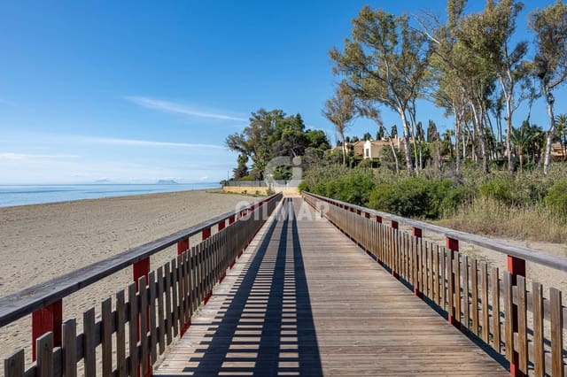 3 soveværelse Lejlighed til salg i El Velerín, Estepona med swimmingpool - € 1.895.000 (Ref: 9242359)