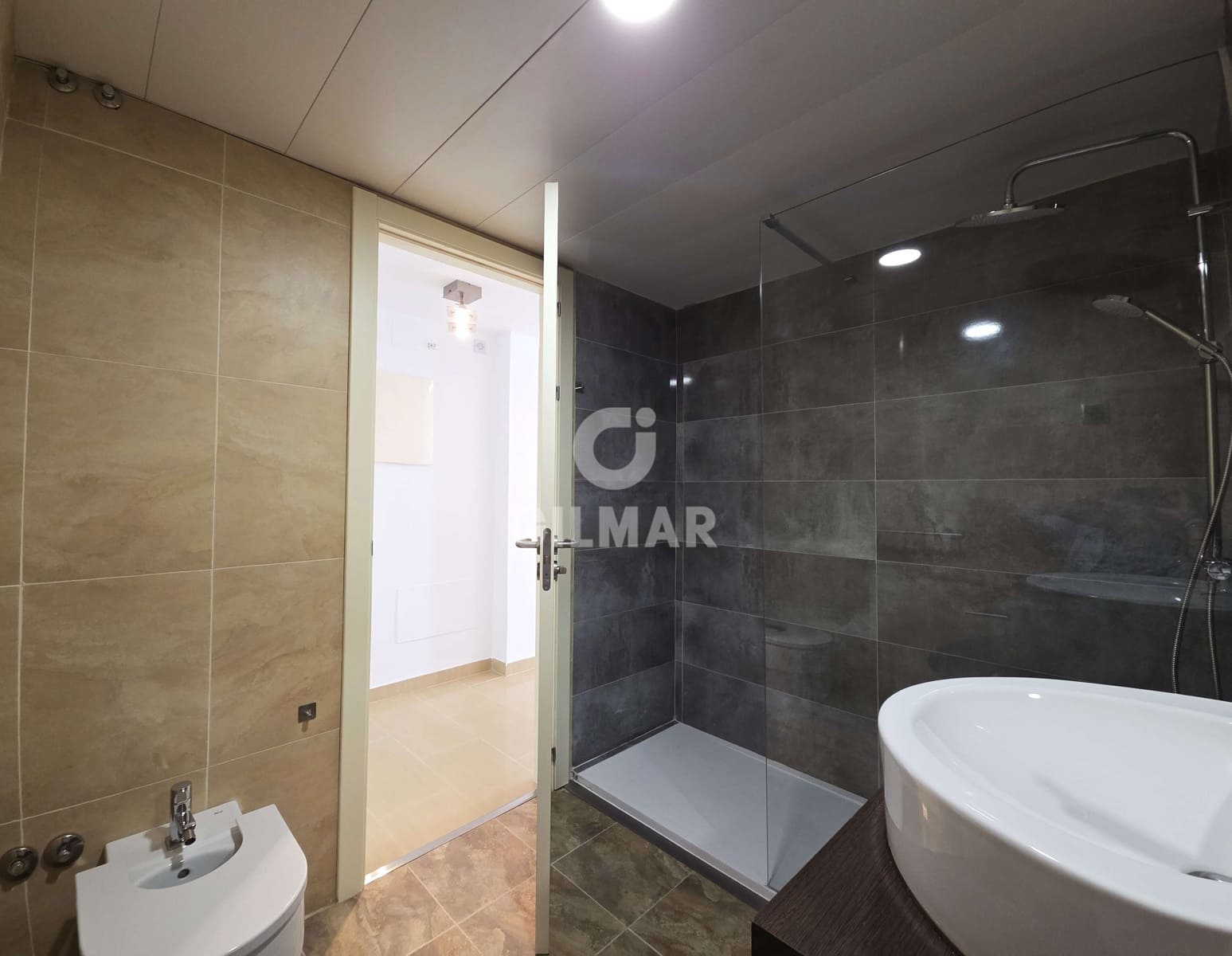 Studio til salg i Madrid by med garage - € 399.000 (Ref: 9255895)