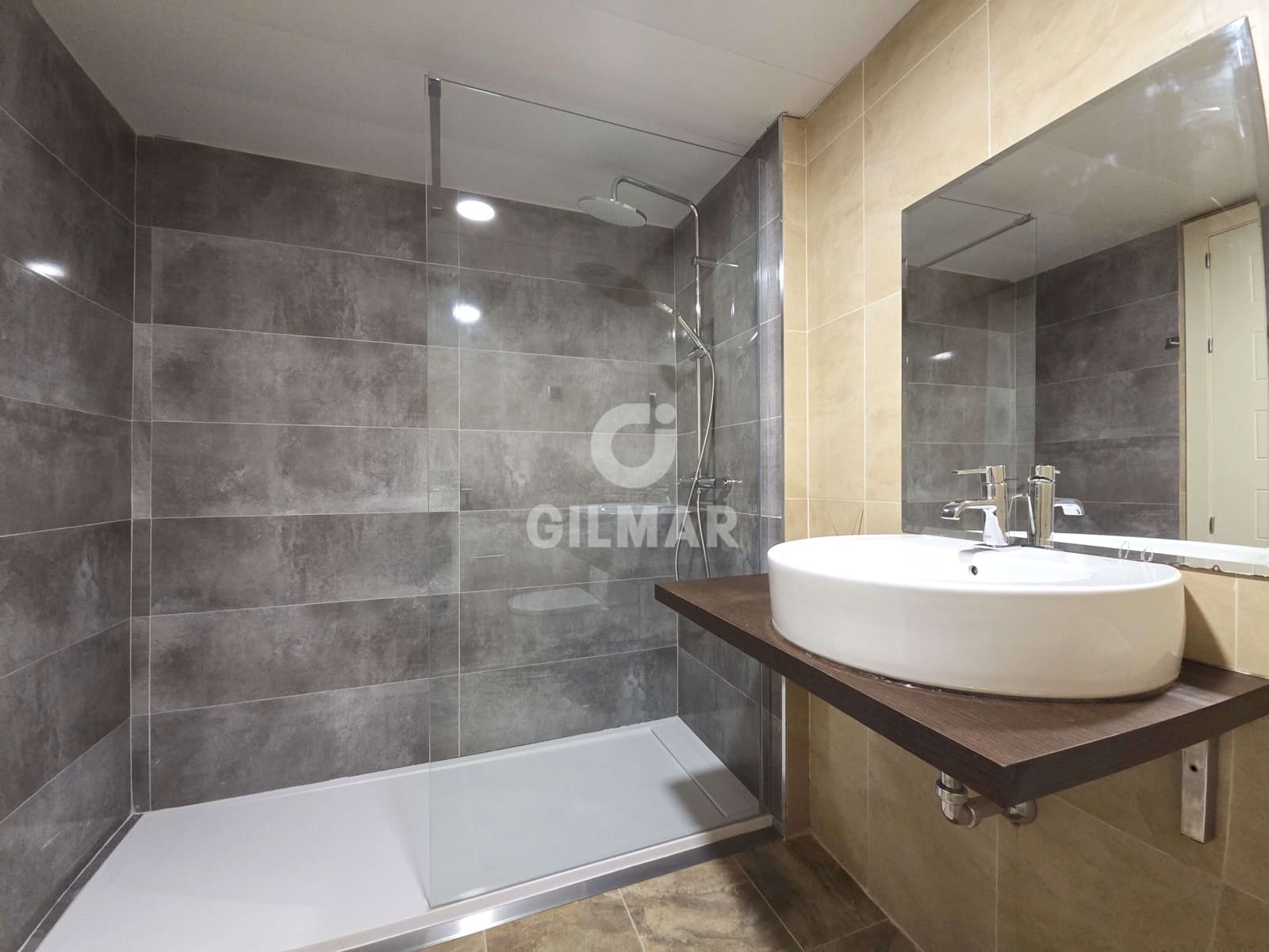 Studio til salg i Madrid by med garage - € 399.000 (Ref: 9255895)