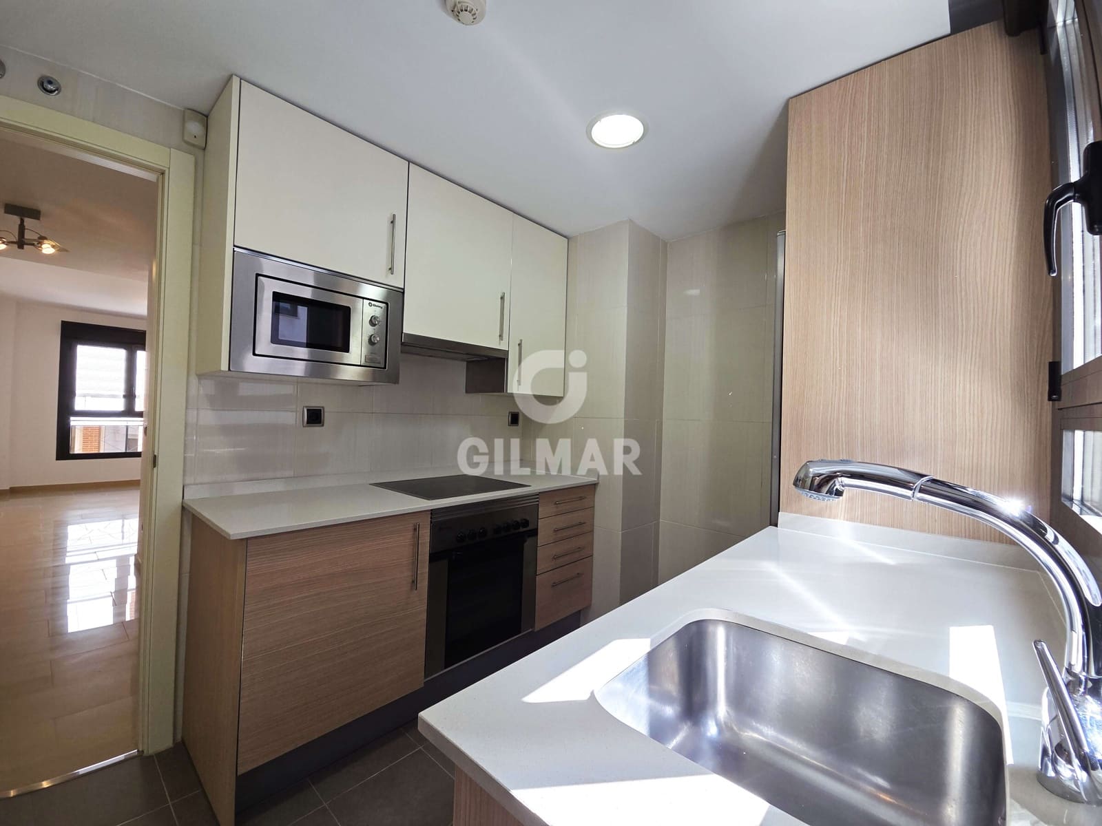 Studio til salg i Madrid by med garage - € 399.000 (Ref: 9255895)
