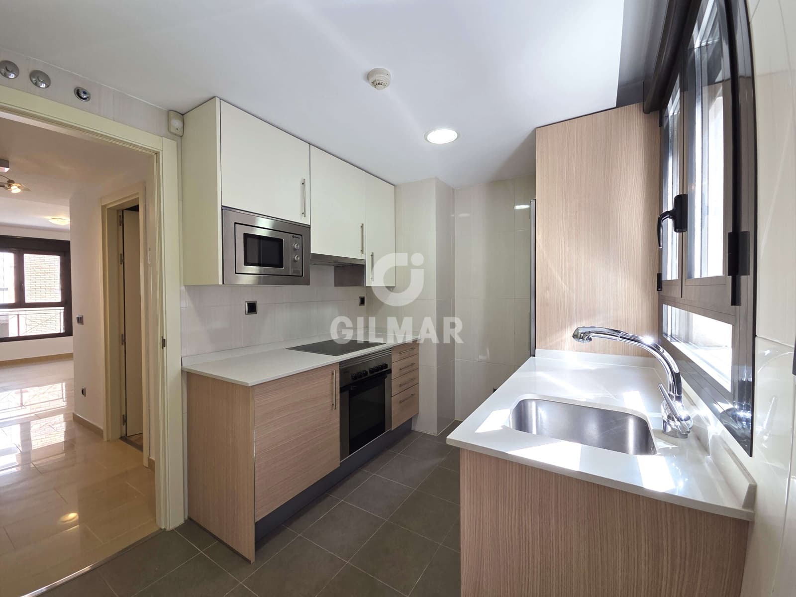 Studio til salg i Madrid by med garage - € 399.000 (Ref: 9255895)
