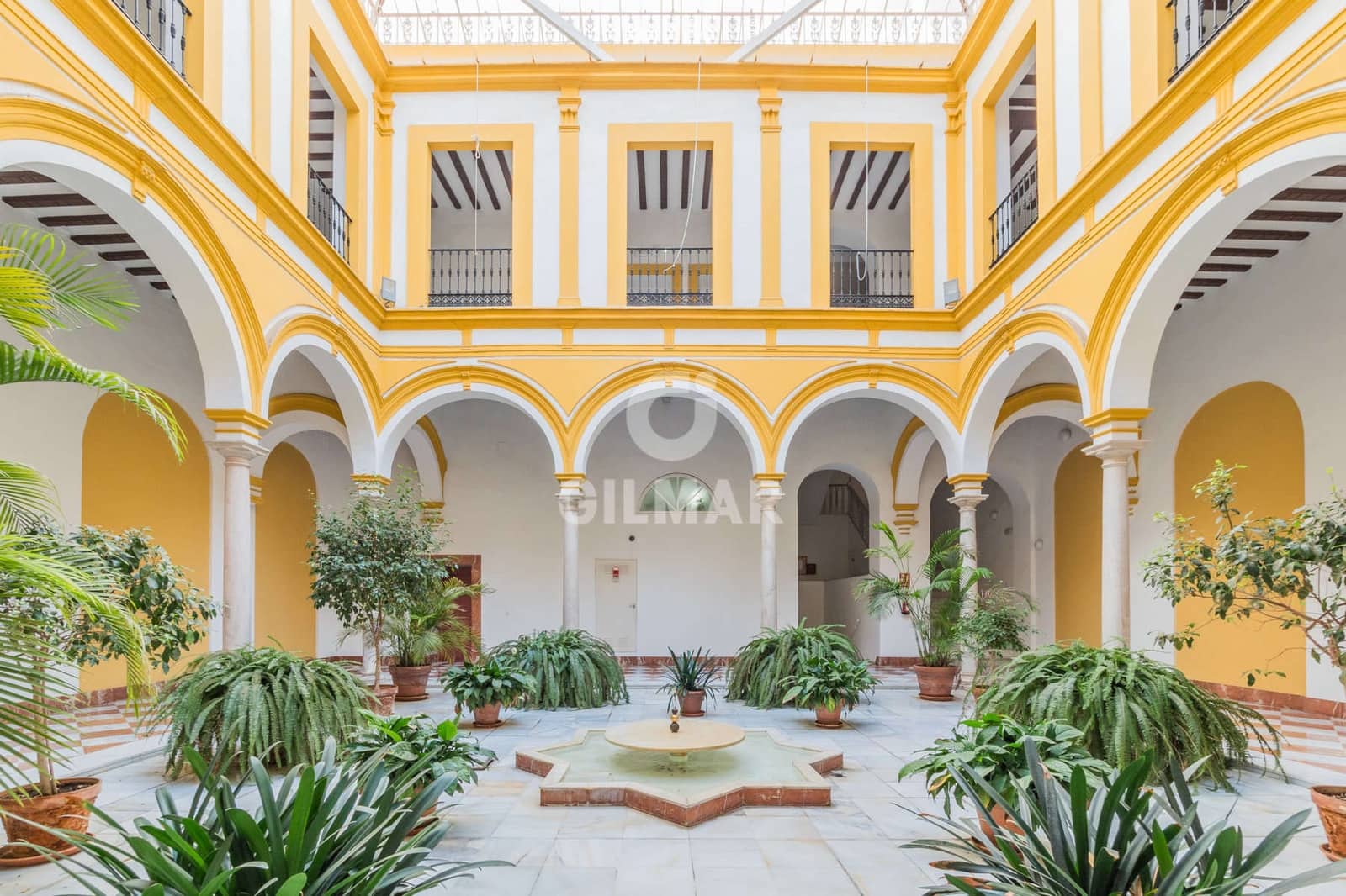 2 soverom Leilighet til salgs i Sevilla by med svømmebasseng garasje - € 415 000 (Ref: 9255896)