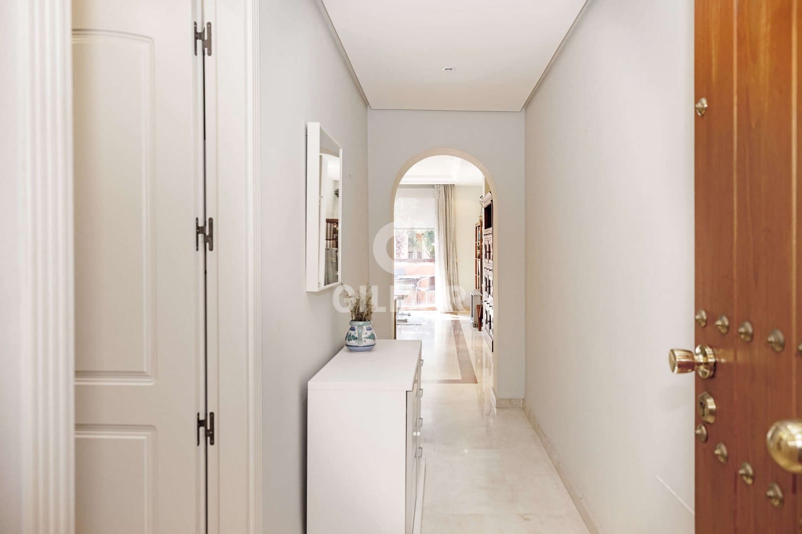 2 bedroom Flat for sale in Elviria with pool garage - € 580,000 (Ref: 9256317)