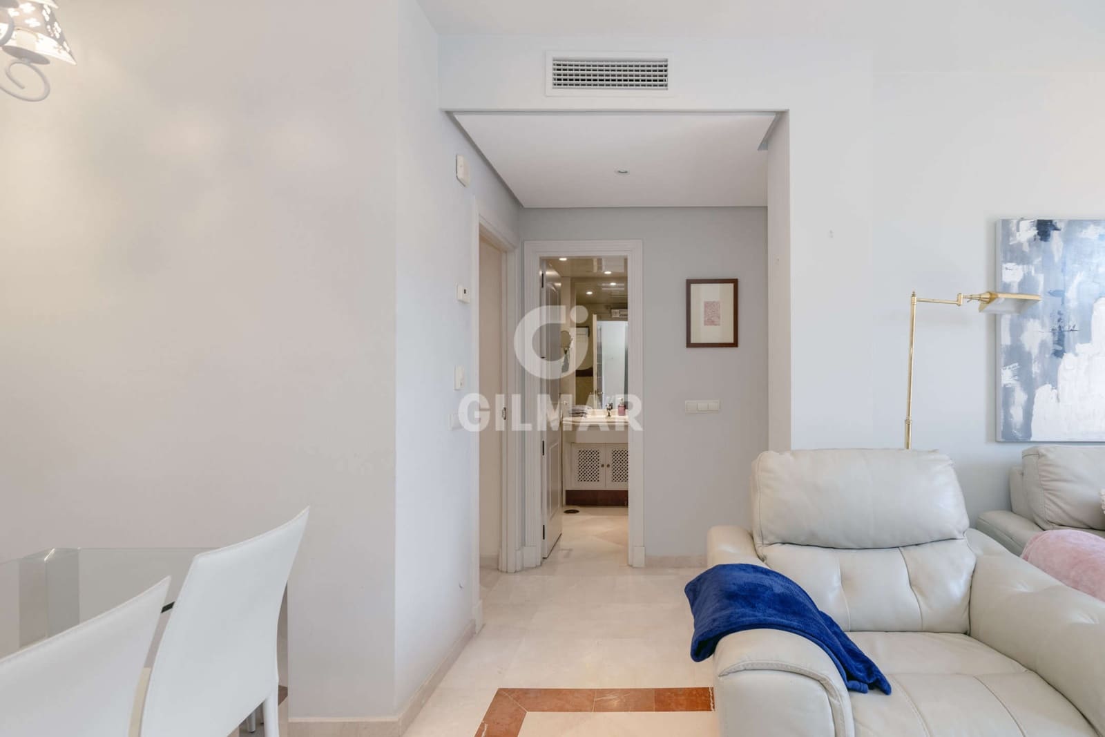 2 bedroom Flat for sale in Elviria with pool garage - € 580,000 (Ref: 9256317)