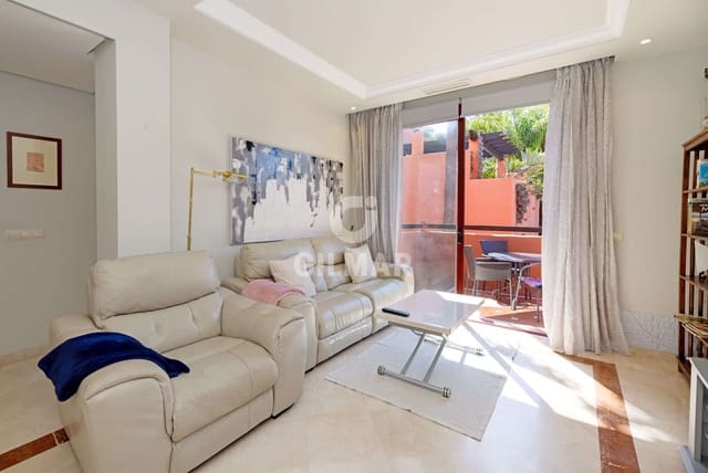2 bedroom Flat for sale in Elviria, Marbella with pool garage - € 580,000 (Ref: 9256317)