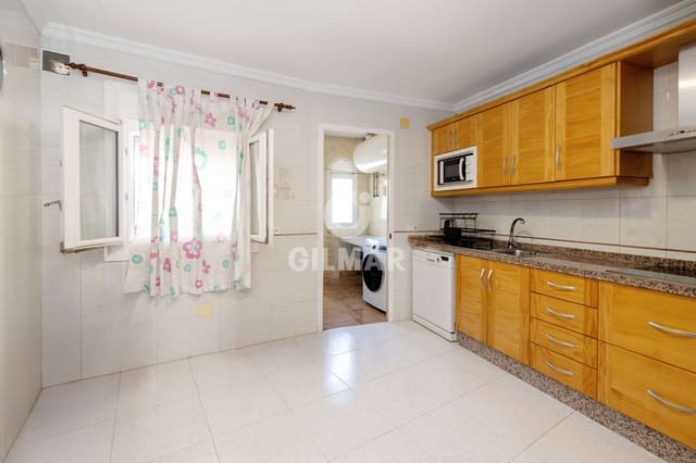 4 soverom Leilighet til salgs i Centro, Estepona - € 315 000 (Ref: 9263477)