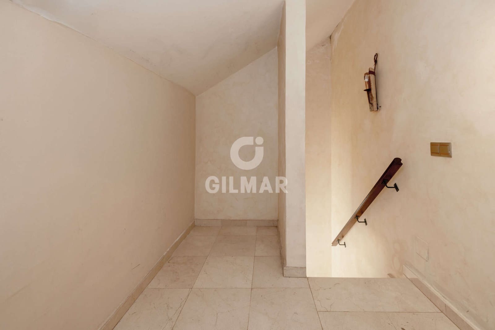 3 chambre Penthouse à vendre à Estepona avec piscine garage - 459 000 € (Ref: 9263478)