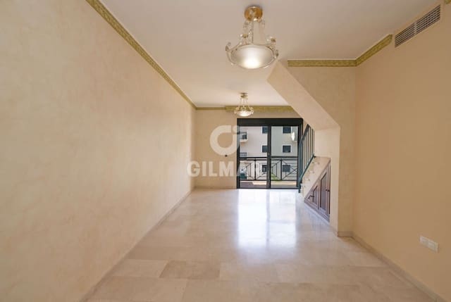 3 slaapkamer Penthouse te koop in Huerta Nueva, Estepona met zwembad garage - € 459.000 (Ref: 9263478)