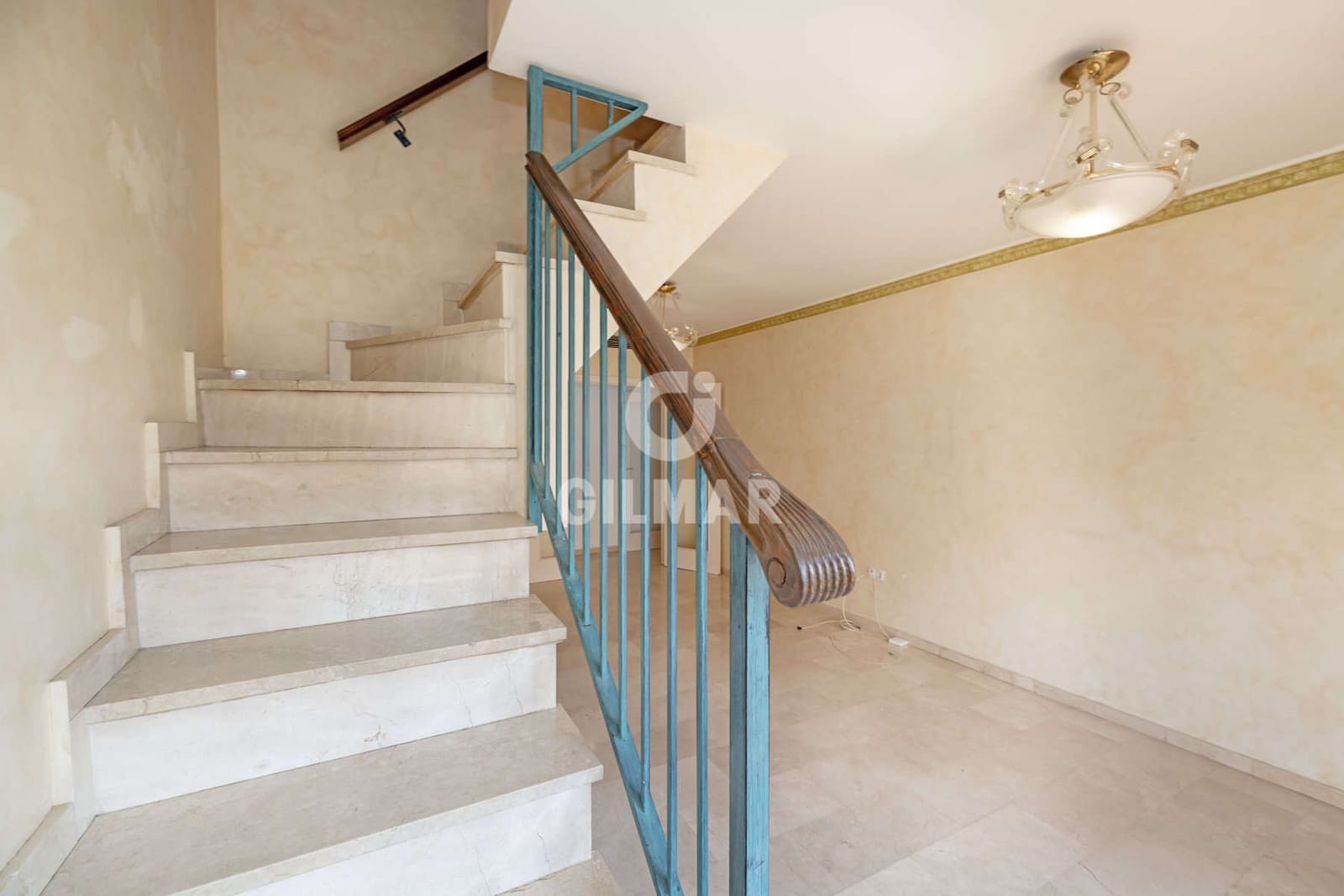 3 chambre Penthouse à vendre à Estepona avec piscine garage - 459 000 € (Ref: 9263478)