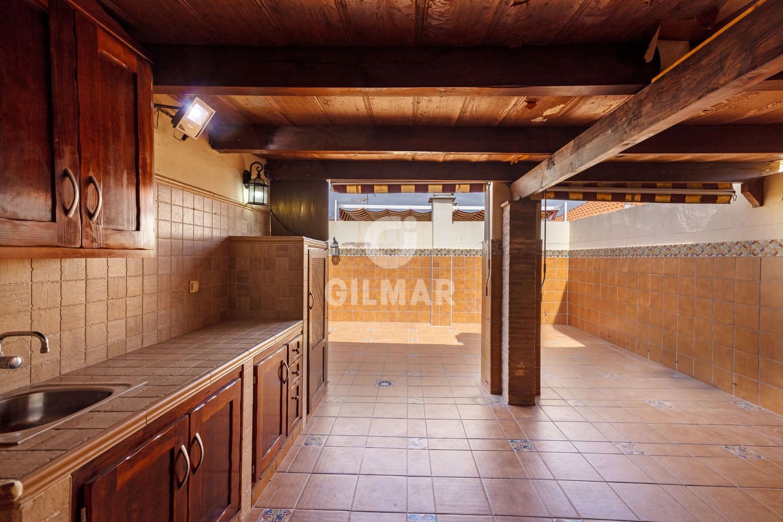 3 chambre Penthouse à vendre à Estepona avec piscine garage - 459 000 € (Ref: 9263478)