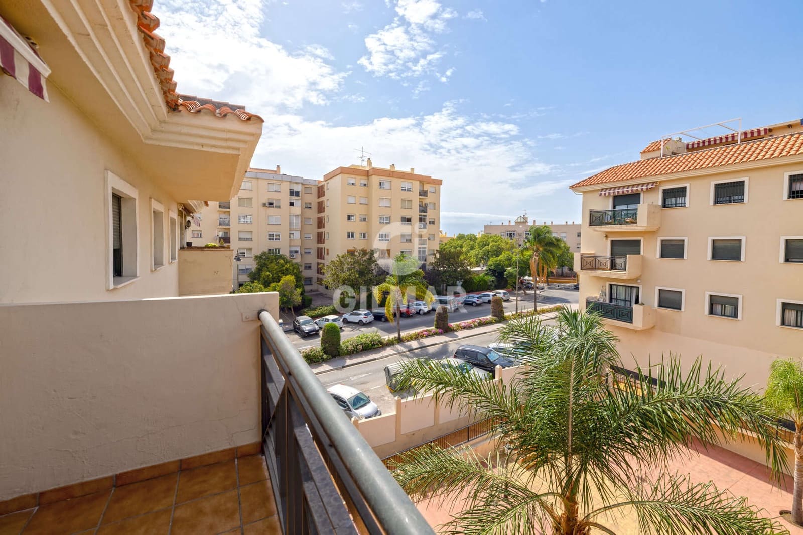 3 chambre Penthouse à vendre à Estepona avec piscine garage - 459 000 € (Ref: 9263478)