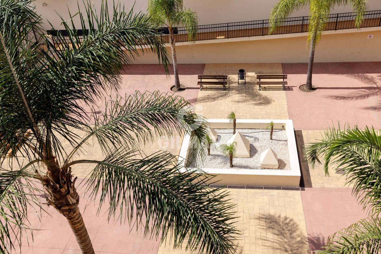 3 chambre Penthouse à vendre à Estepona avec piscine garage - 459 000 € (Ref: 9263478)