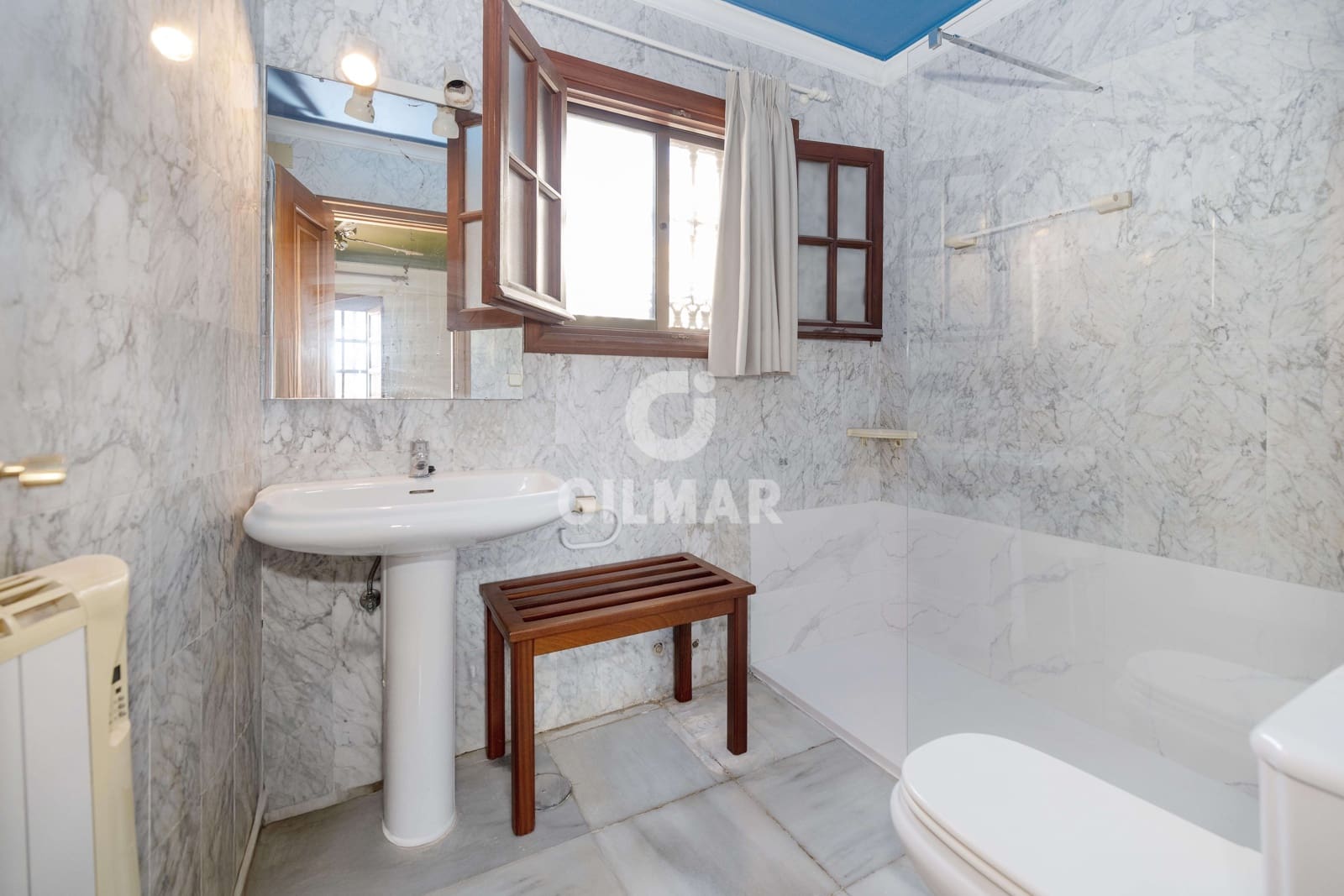 6 sypialnia Willa na sprzedaż w Estepona z basenem - 1 250 000 € (Ref: 9270620)