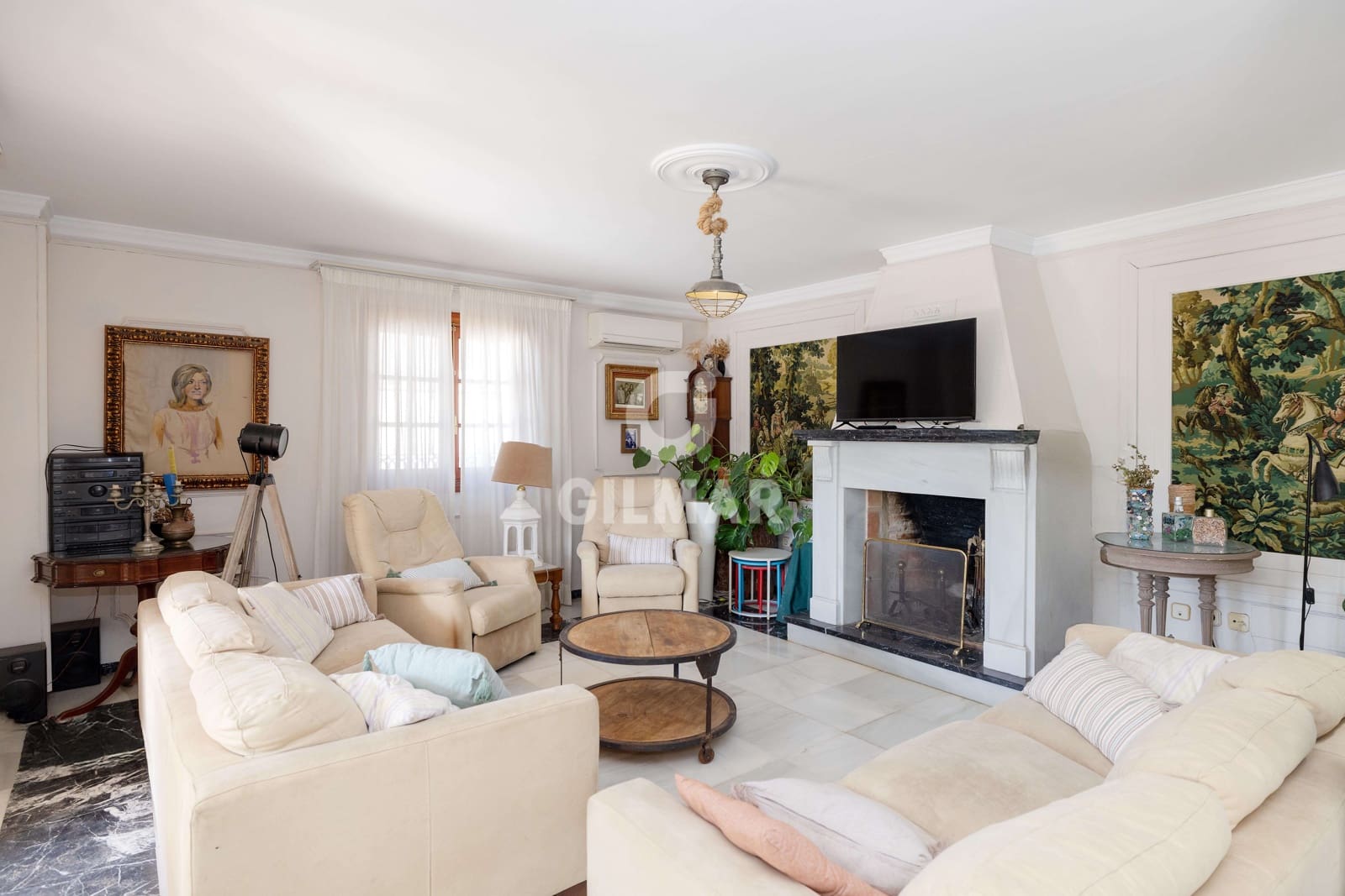 6 sypialnia Willa na sprzedaż w Estepona z basenem - 1 250 000 € (Ref: 9270620)