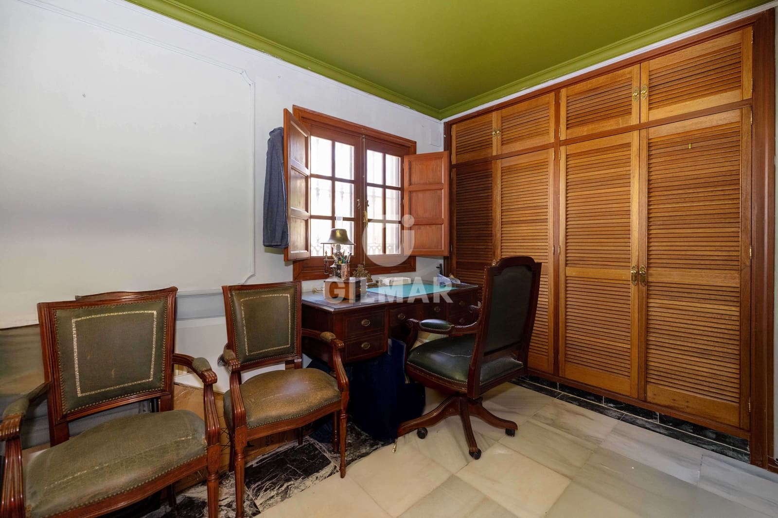 6 sypialnia Willa na sprzedaż w Estepona z basenem - 1 250 000 € (Ref: 9270620)