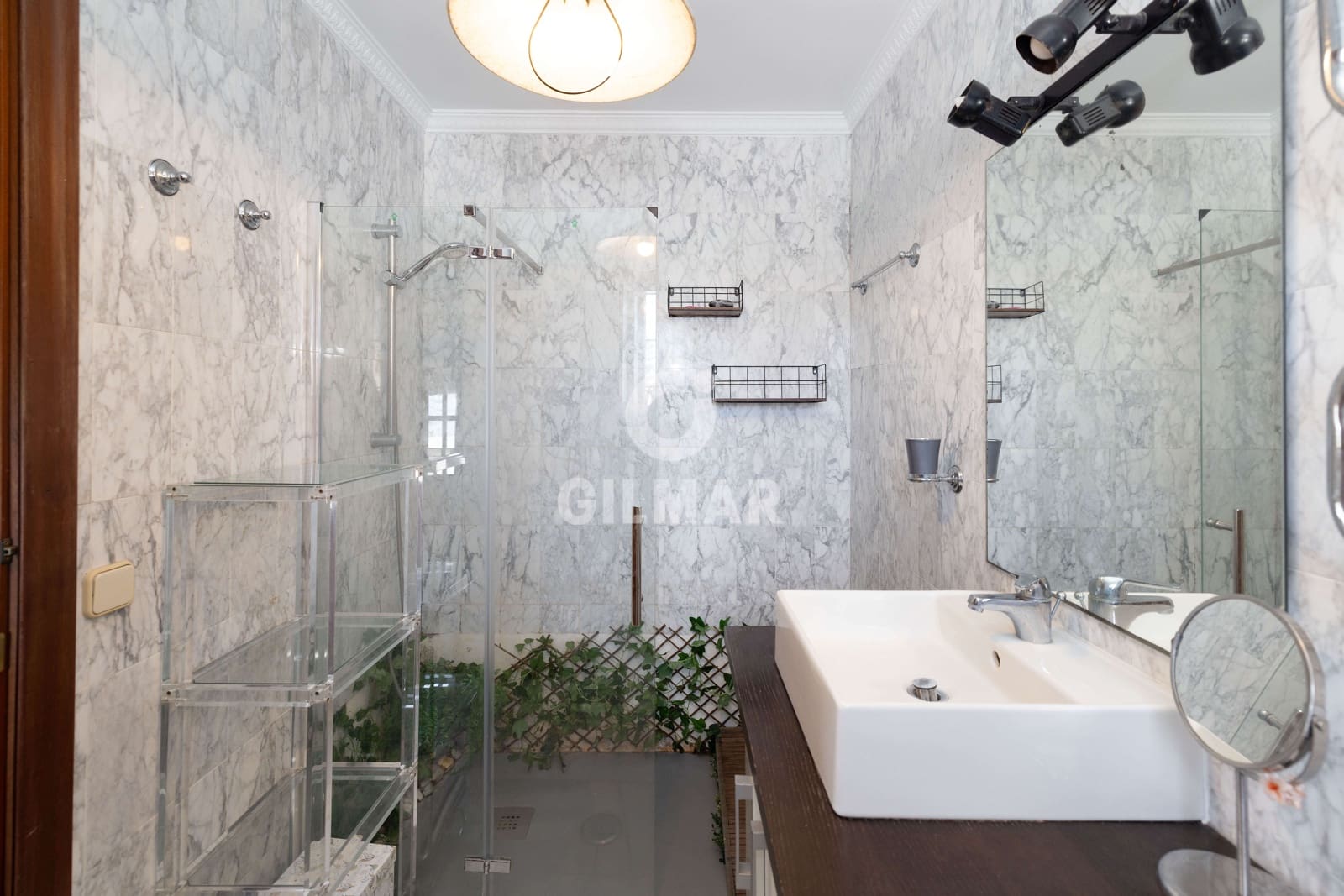 6 sypialnia Willa na sprzedaż w Estepona z basenem - 1 250 000 € (Ref: 9270620)