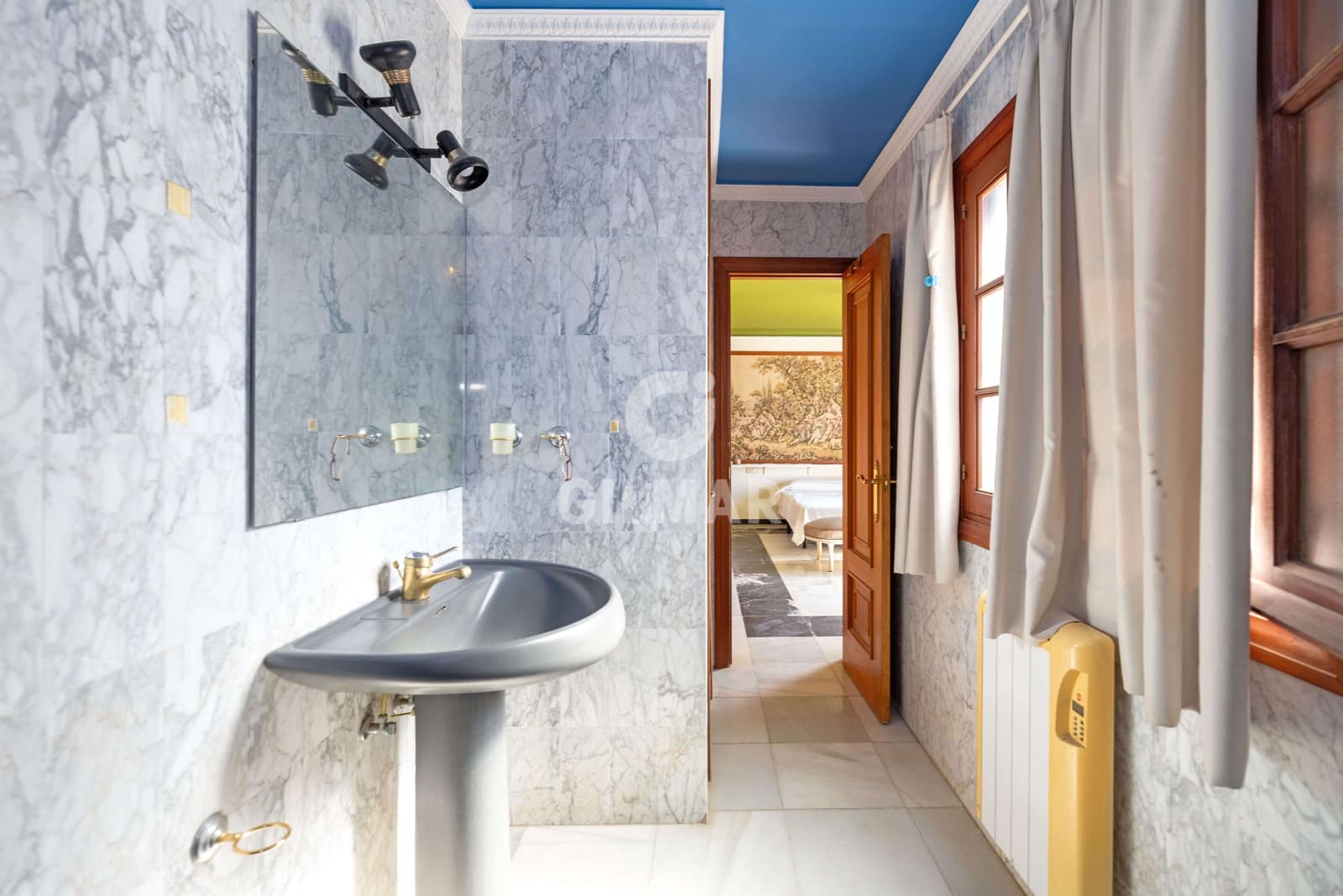 6 sypialnia Willa na sprzedaż w Estepona z basenem - 1 250 000 € (Ref: 9270620)