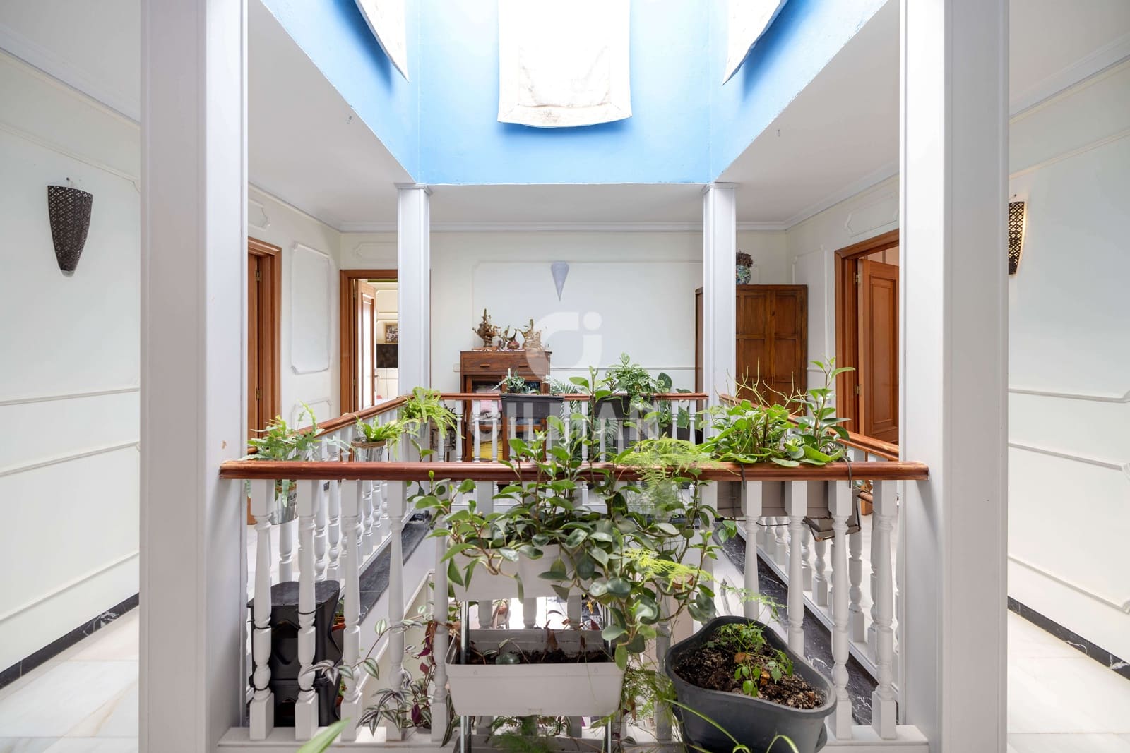 6 sypialnia Willa na sprzedaż w Estepona z basenem - 1 250 000 € (Ref: 9270620)