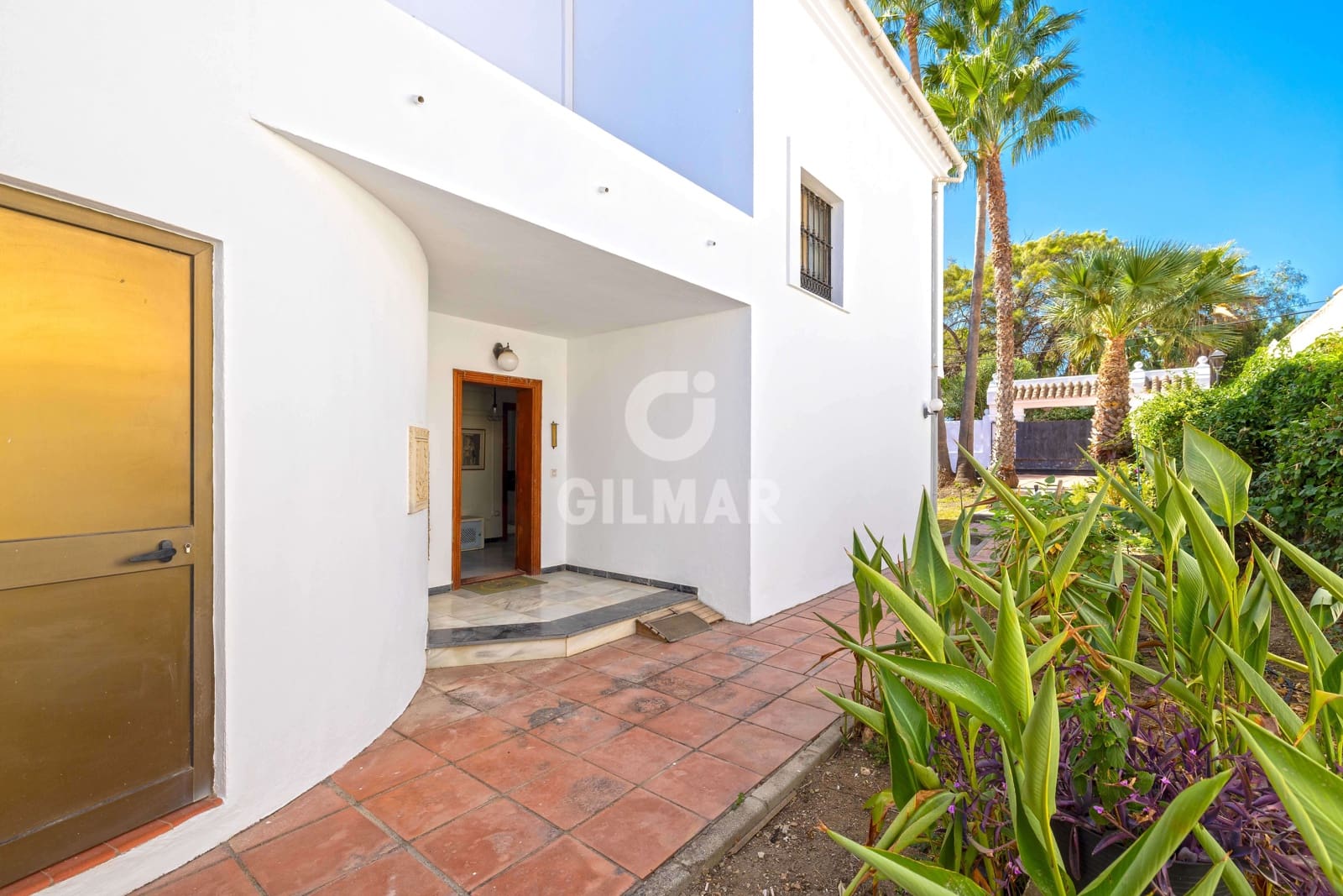 6 sypialnia Willa na sprzedaż w Estepona z basenem - 1 250 000 € (Ref: 9270620)