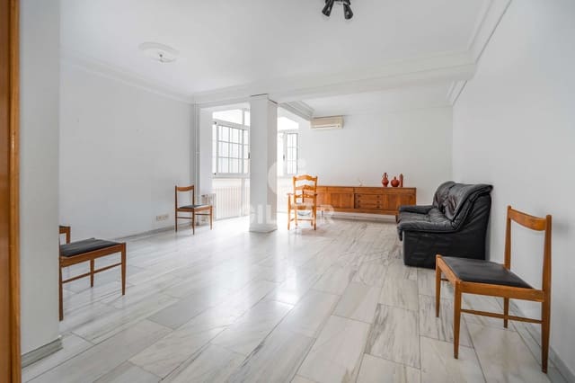 4 bedroom Flat for sale in Ciudad Jardín, Madrid city - € 750,000 (Ref: 9271953)