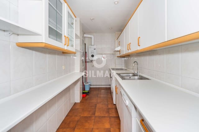 4 bedroom Flat for sale in Ciudad Jardín, Madrid city - € 750,000 (Ref: 9271953)