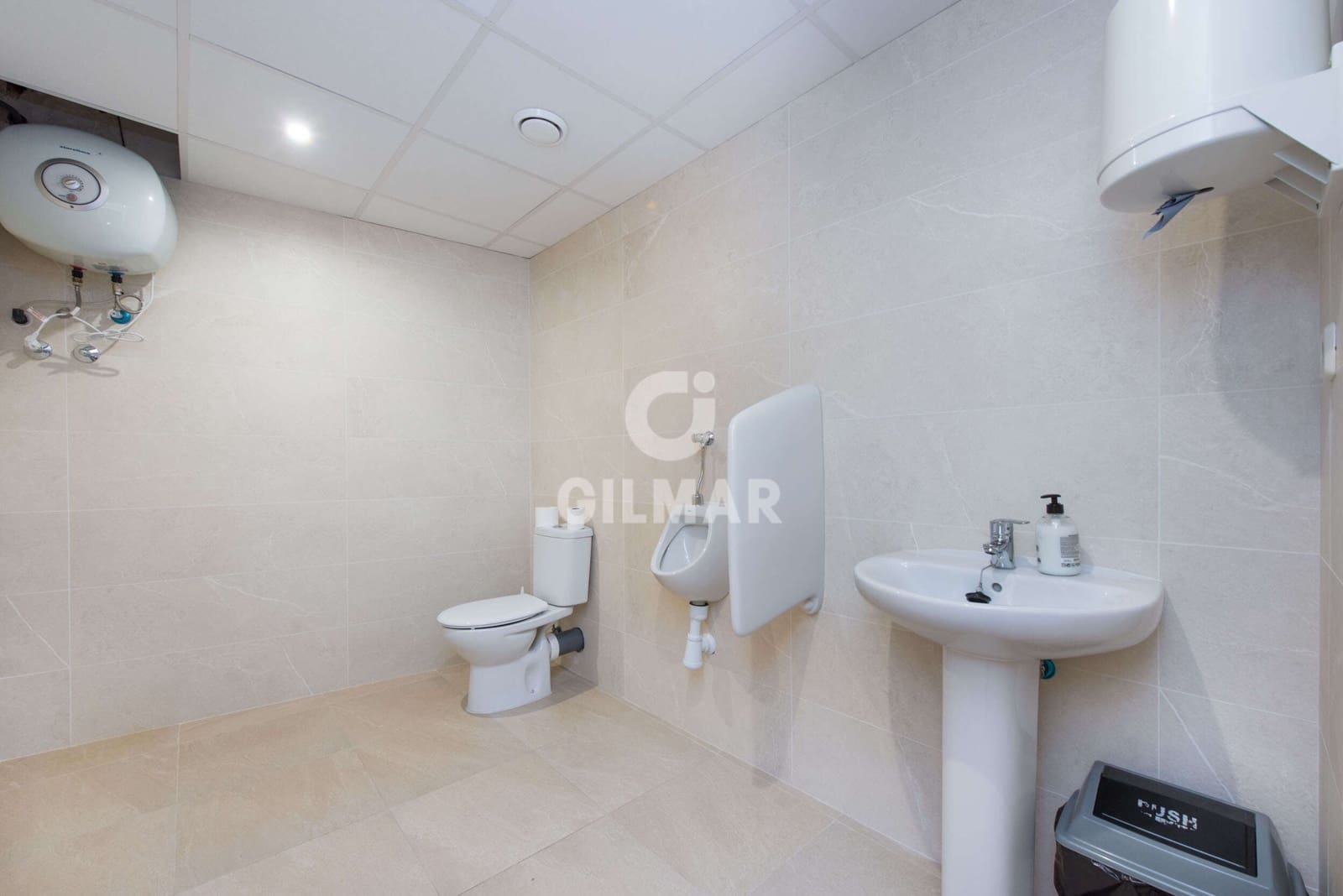 Kontor till salu i Madrid stad - 900 000 € (Ref: 9272913)