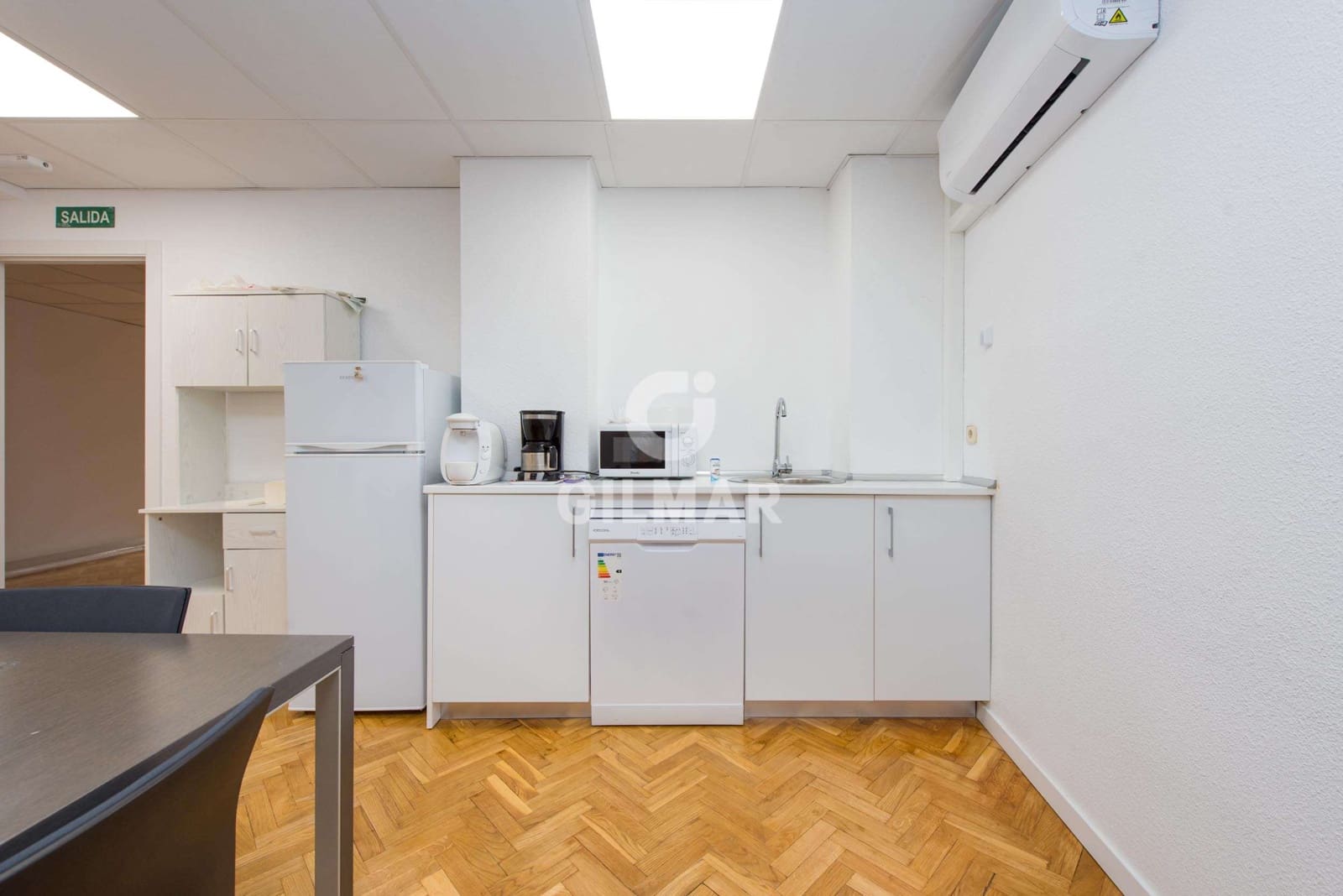 Kontor till salu i Madrid stad - 900 000 € (Ref: 9272913)