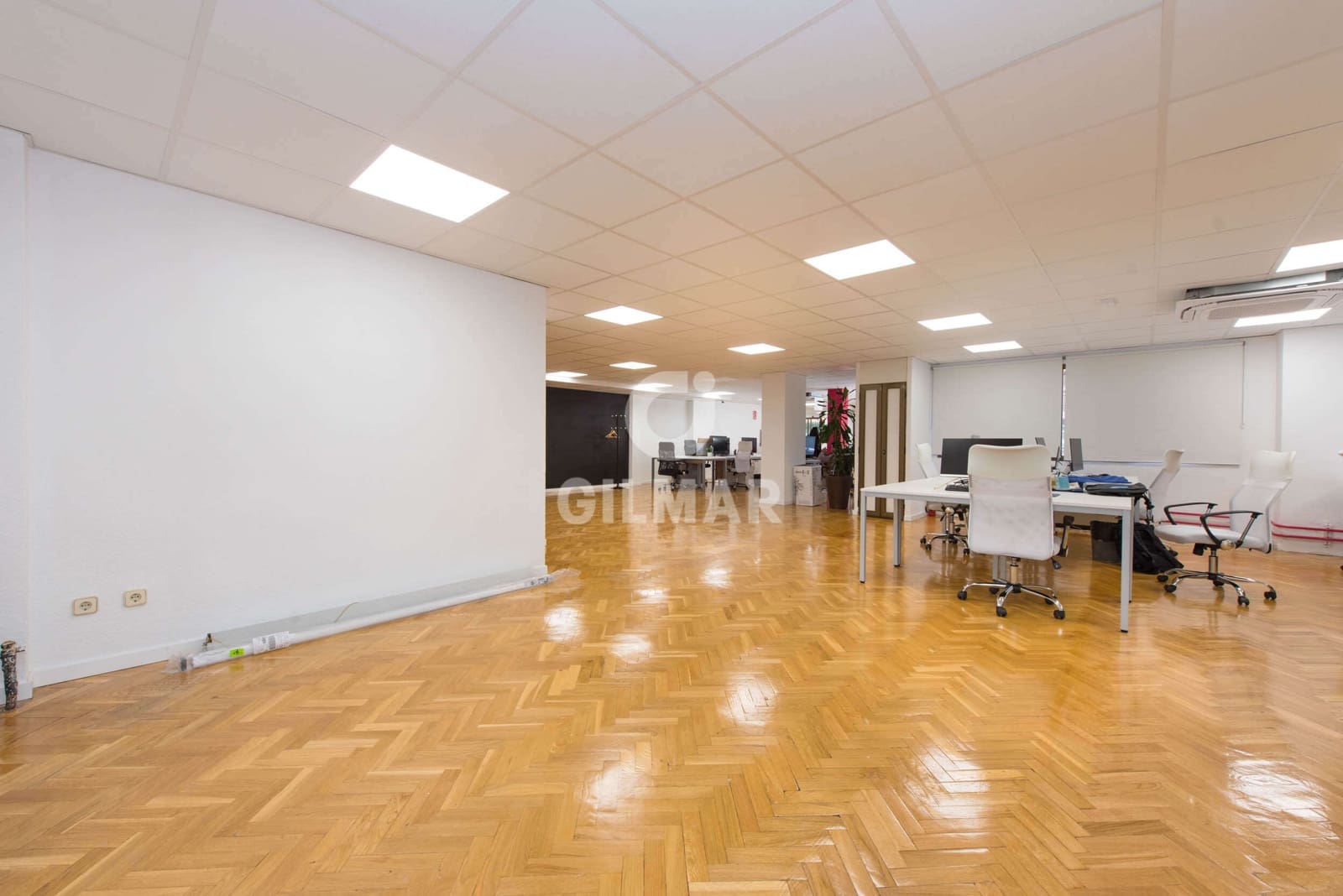 Kontor till salu i Madrid stad - 900 000 € (Ref: 9272913)