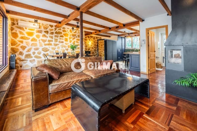 3 soverom Penthouse til salgs i Prosperidad, Madrid by med svømmebasseng - € 1 339 000 (Ref: 9272915)
