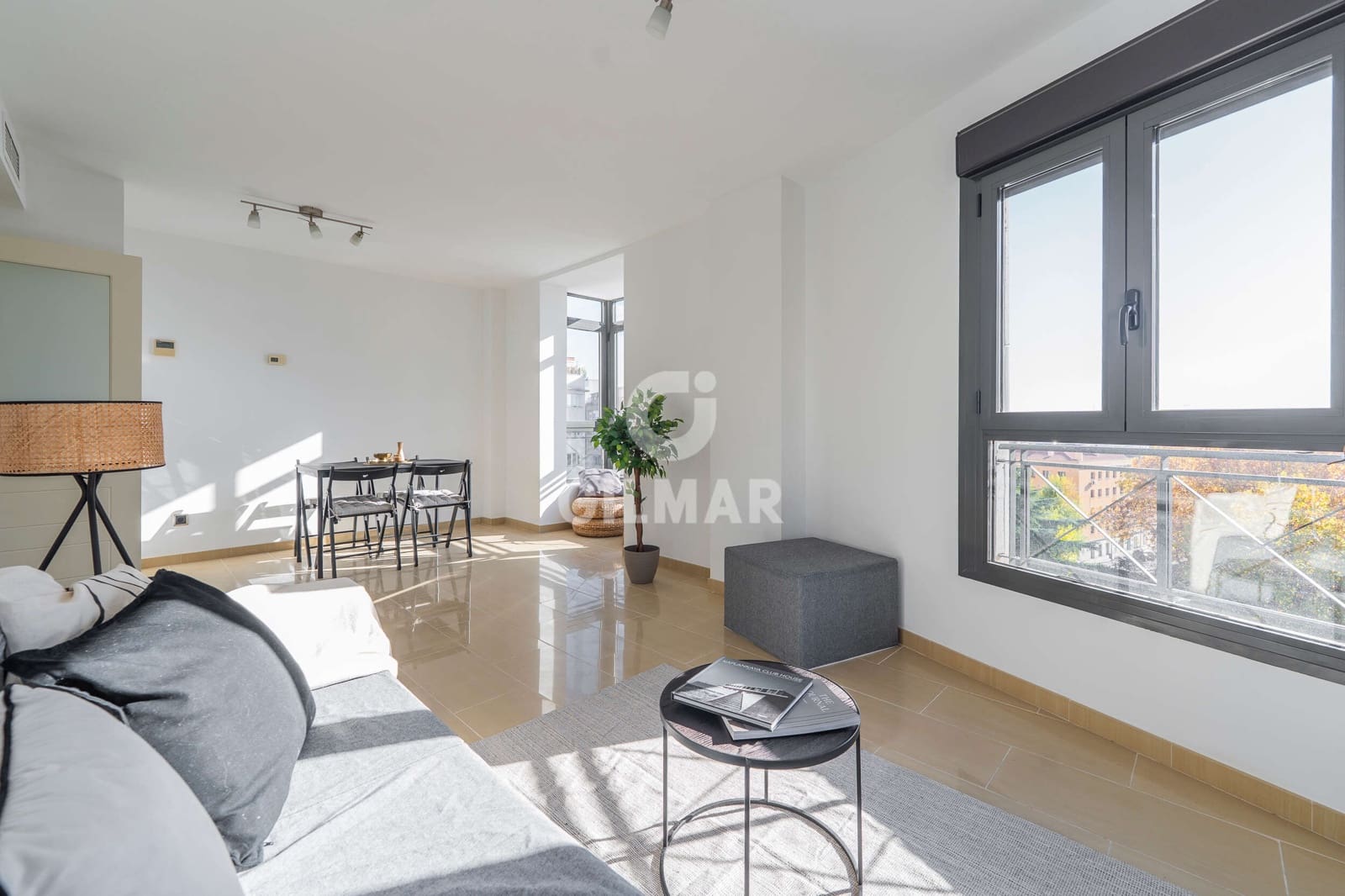 2 soveværelse Lejlighed til salg i Madrid by med garage - € 795.000 (Ref: 9272916)