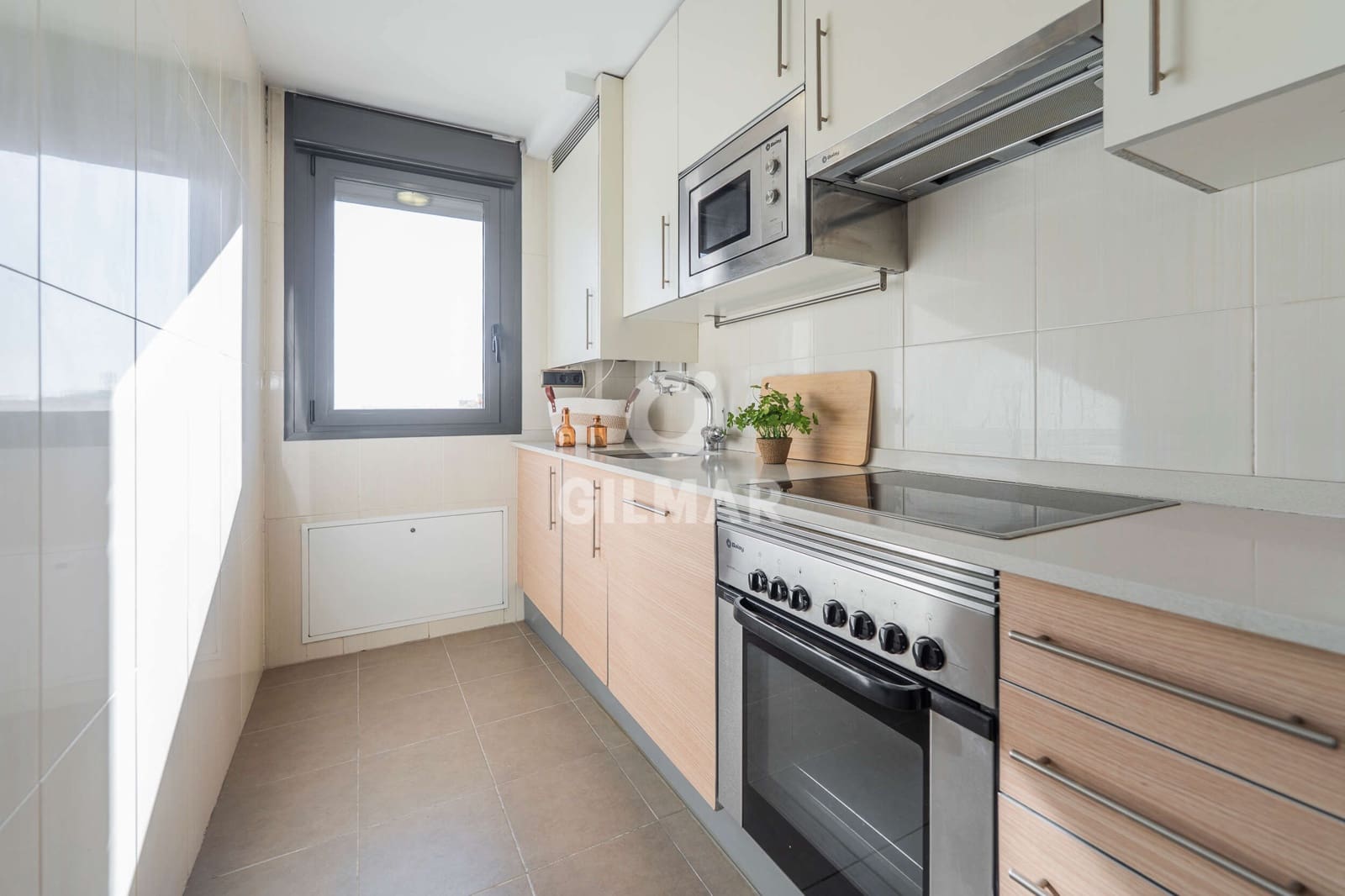 2 soveværelse Lejlighed til salg i Madrid by med garage - € 795.000 (Ref: 9272916)