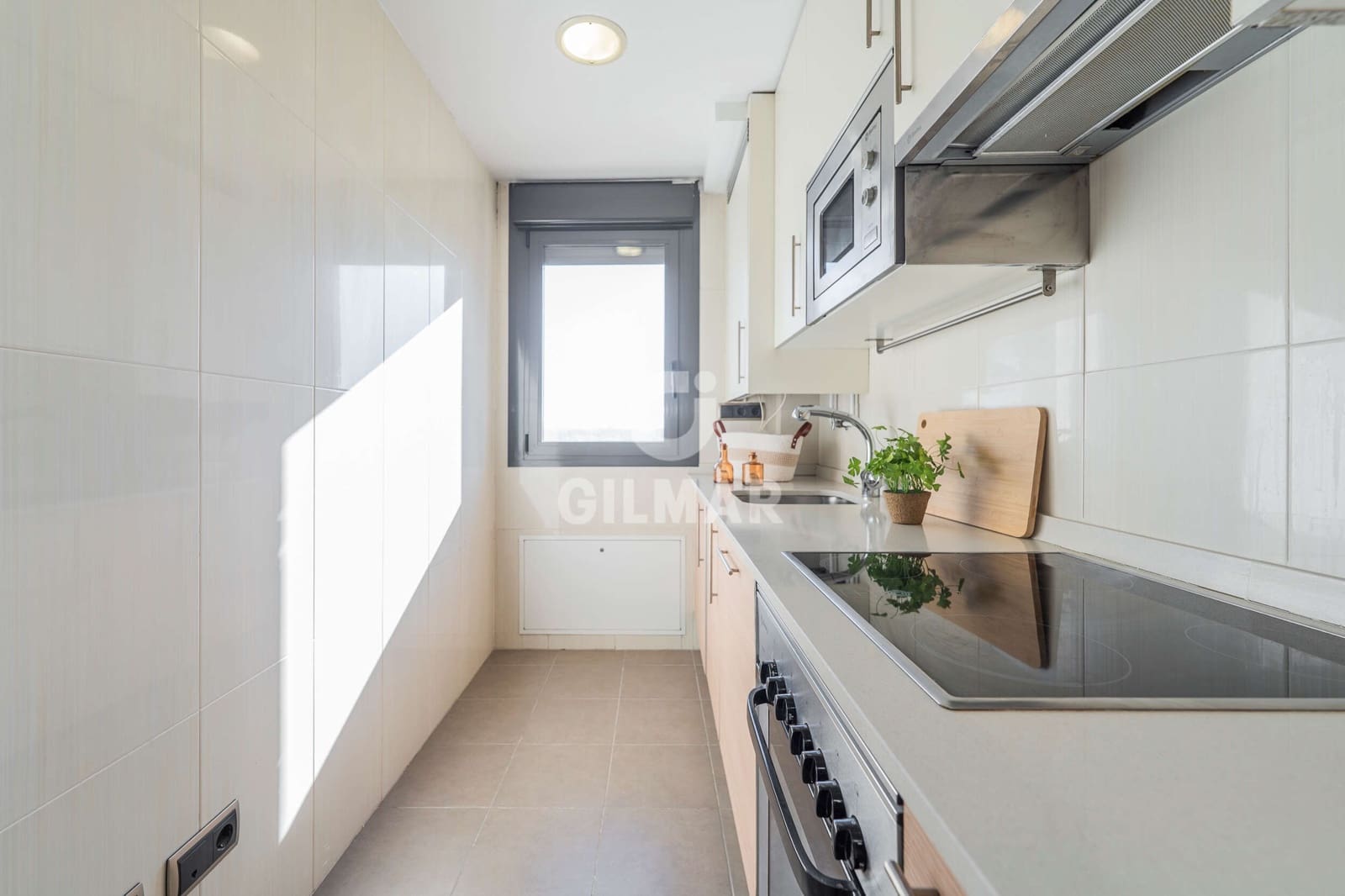 2 soveværelse Lejlighed til salg i Madrid by med garage - € 795.000 (Ref: 9272916)